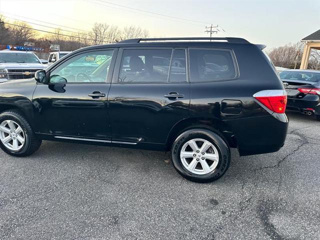 used 2010 Toyota Highlander car, priced at $8,995