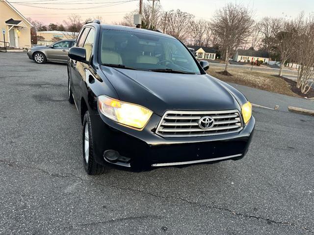 used 2010 Toyota Highlander car, priced at $8,995