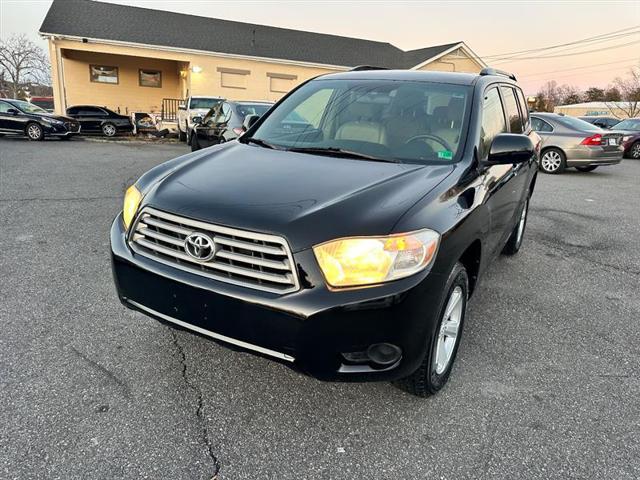 used 2010 Toyota Highlander car, priced at $8,995