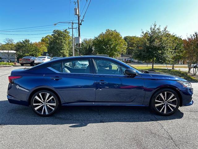 used 2021 Nissan Altima car