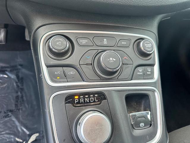 used 2016 Chrysler 200 car, priced at $9,995
