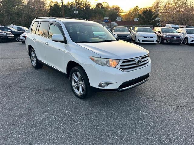used 2013 Toyota Highlander car, priced at $12,995