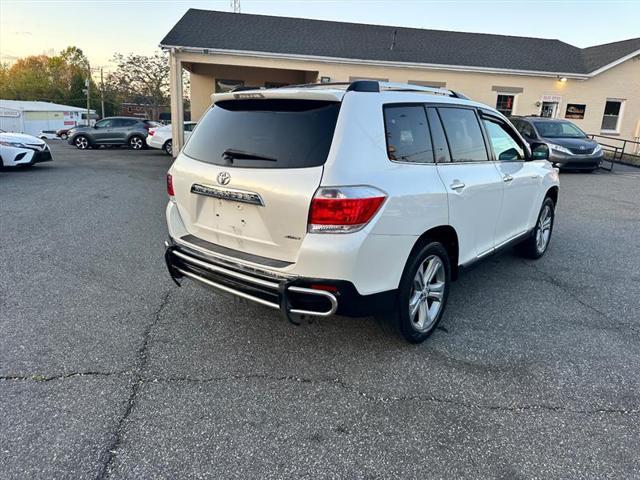 used 2013 Toyota Highlander car, priced at $12,995