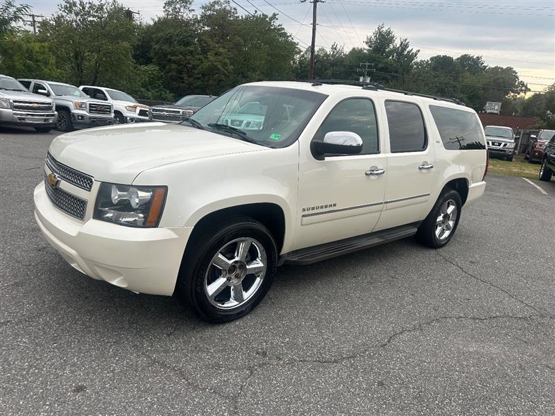 used 2014 Chevrolet Suburban car, priced at $8,995