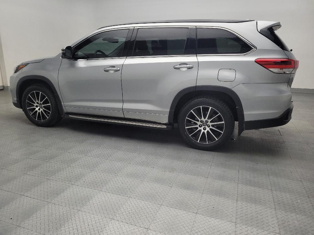 used 2017 Toyota Highlander car, priced at $22,695