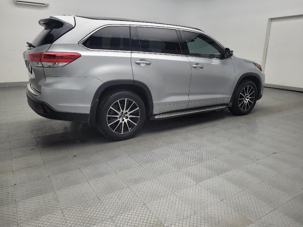used 2017 Toyota Highlander car, priced at $22,695
