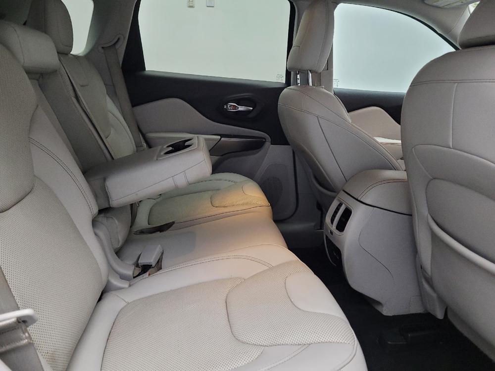 used 2019 Jeep Cherokee car, priced at $18,495