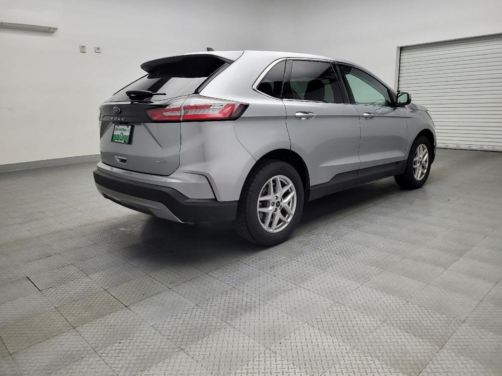 used 2024 Ford Edge car, priced at $29,295