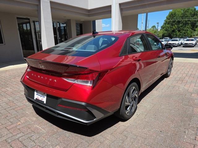 new 2025 Hyundai Elantra car, priced at $25,665