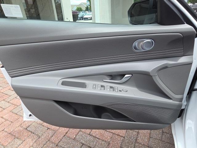 new 2025 Hyundai Elantra car, priced at $25,660
