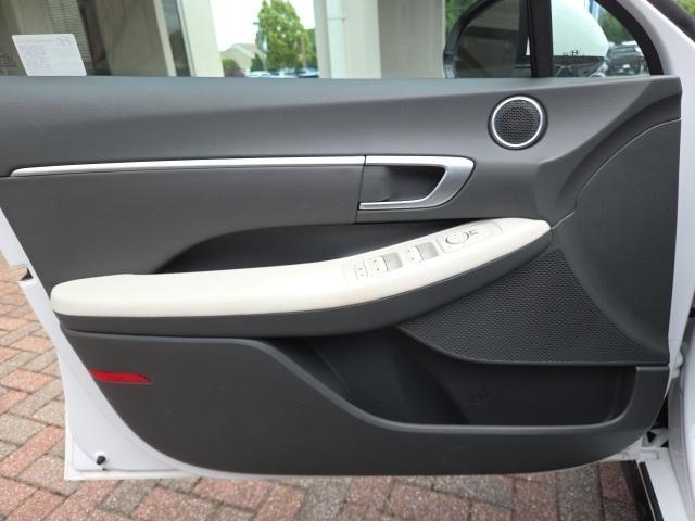 new 2025 Hyundai Sonata car, priced at $29,900