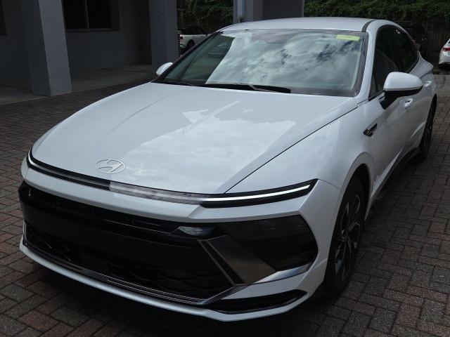 new 2025 Hyundai Sonata car, priced at $29,900