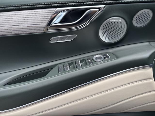 new 2025 Genesis GV80 car, priced at $82,690