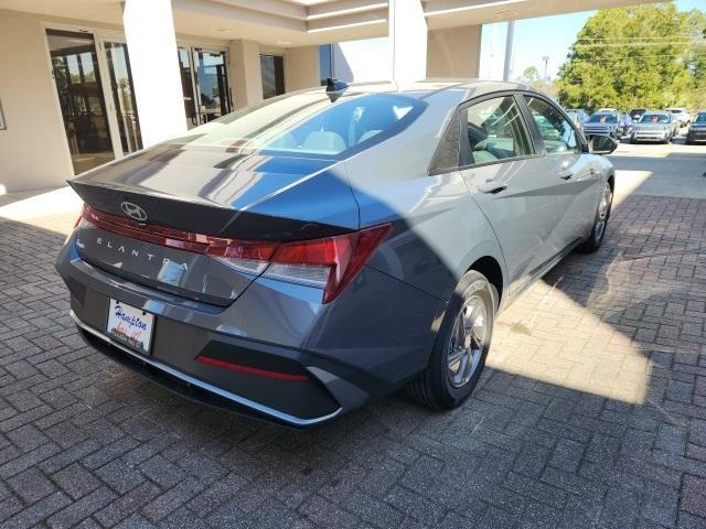 new 2025 Hyundai Elantra car, priced at $23,540