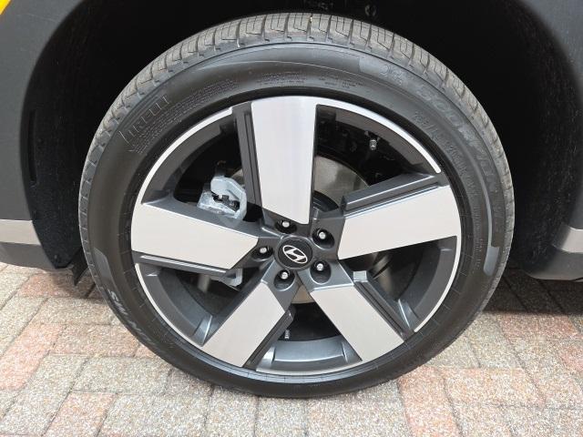 new 2025 Hyundai SANTA FE HEV car, priced at $47,100