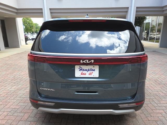 used 2024 Kia Carnival car, priced at $38,899