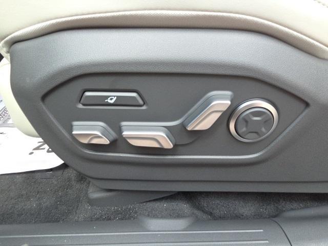 new 2025 Hyundai Santa Fe car, priced at $49,455