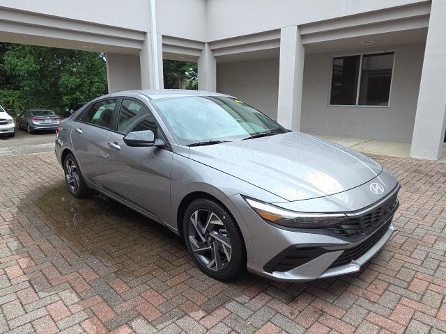new 2025 Hyundai Elantra car, priced at $25,065