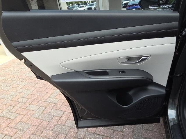 new 2025 Hyundai TUCSON Hybrid car, priced at $35,530