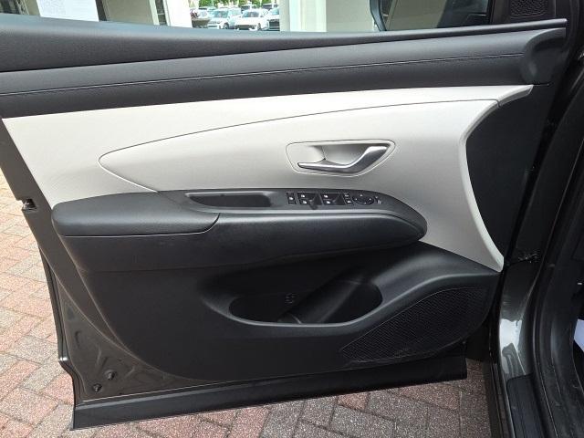new 2025 Hyundai TUCSON Hybrid car, priced at $35,530
