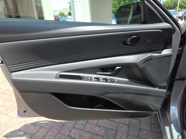 new 2025 Hyundai Elantra car, priced at $25,165