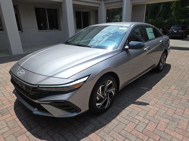 new 2025 Hyundai Elantra car, priced at $25,165