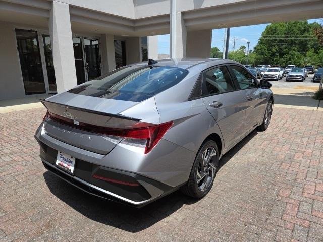 new 2025 Hyundai Elantra car, priced at $25,165