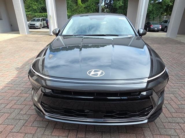 new 2025 Hyundai Sonata Hybrid car, priced at $33,075