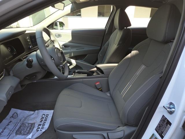 new 2025 Hyundai Elantra car, priced at $25,570