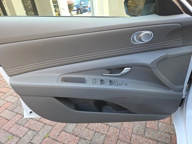 new 2025 Hyundai Elantra car, priced at $25,570