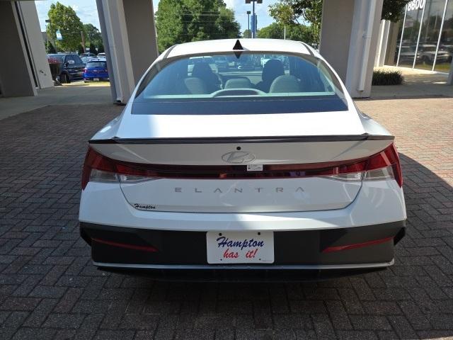 new 2025 Hyundai Elantra car, priced at $25,570