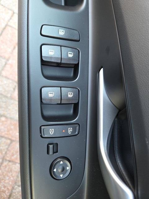 new 2025 Hyundai Elantra car, priced at $27,655