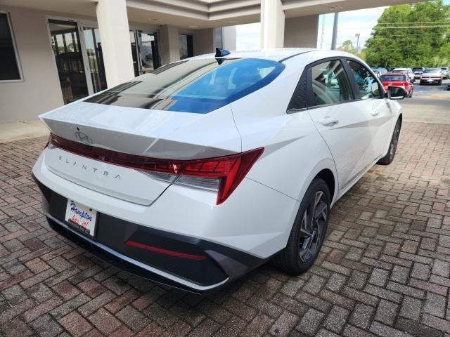 new 2025 Hyundai Elantra car, priced at $27,730