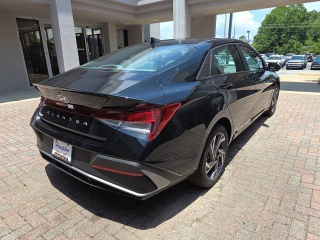 new 2025 Hyundai Elantra car, priced at $25,065