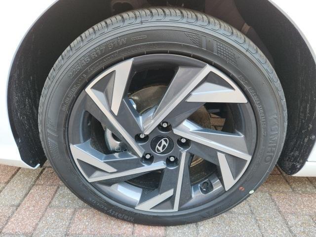 new 2025 Hyundai Elantra car, priced at $25,375
