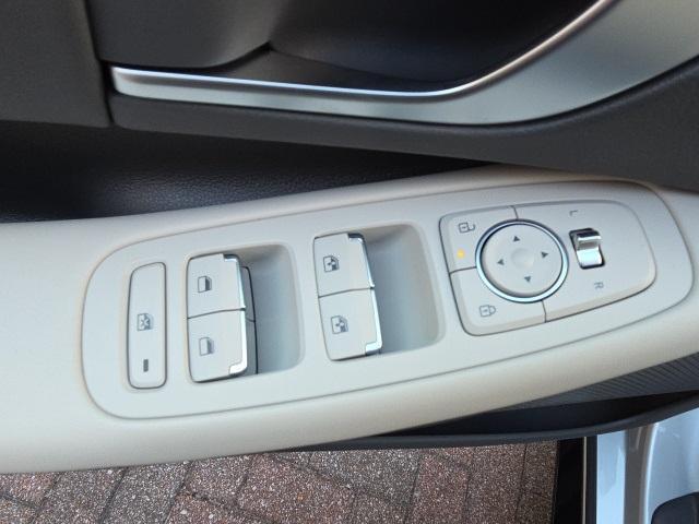 used 2025 Hyundai Sonata car, priced at $25,694