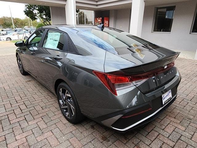 new 2025 Hyundai Elantra car, priced at $24,665