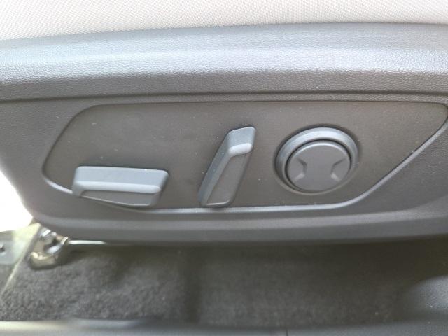 new 2025 Hyundai TUCSON Hybrid car, priced at $36,065