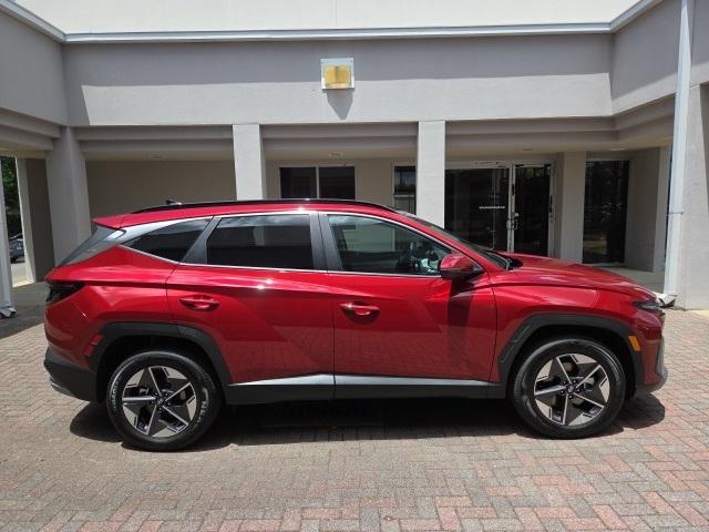 new 2025 Hyundai TUCSON Hybrid car, priced at $39,530
