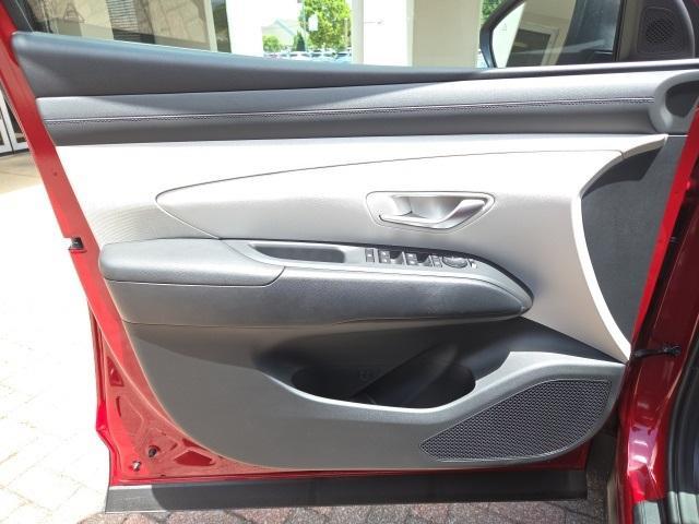 new 2025 Hyundai TUCSON Hybrid car, priced at $39,530