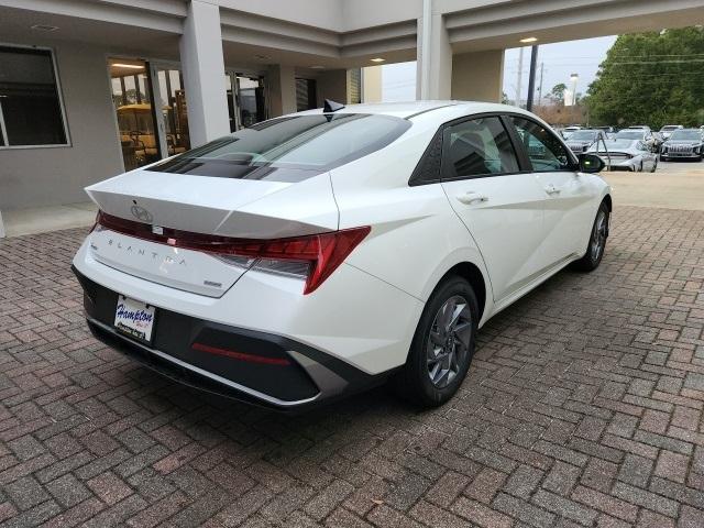 new 2025 Hyundai Elantra HEV car, priced at $27,180