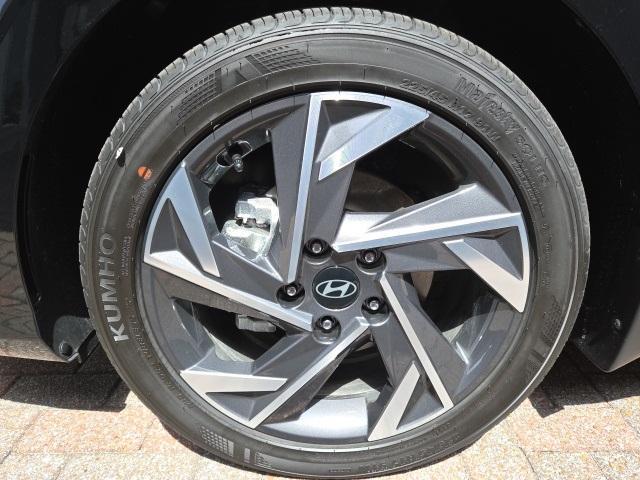 new 2025 Hyundai Elantra car, priced at $25,010