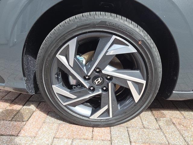 new 2025 Hyundai ELANTRA HEV car, priced at $29,280