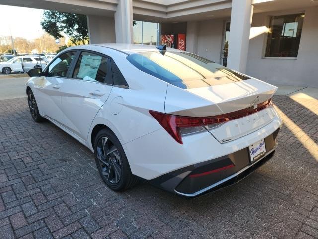 new 2025 Hyundai Elantra HEV car, priced at $31,580