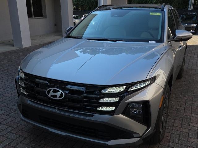 new 2025 Hyundai TUCSON Hybrid car, priced at $39,060