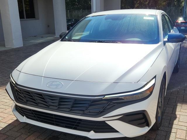 new 2025 Hyundai Elantra car, priced at $25,135