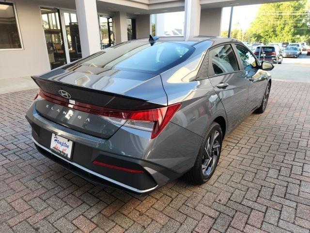 new 2025 Hyundai Elantra car, priced at $24,685