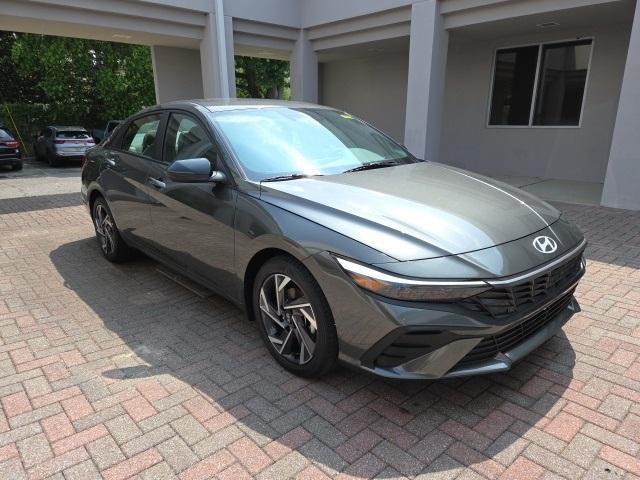 new 2025 Hyundai Elantra car, priced at $25,010
