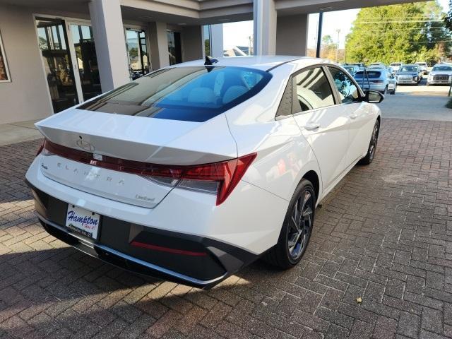 new 2025 Hyundai Elantra car, priced at $28,690