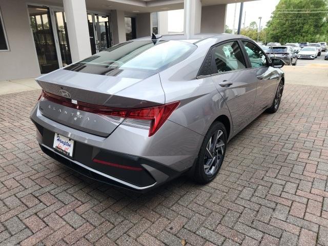 new 2025 Hyundai Elantra car, priced at $27,265